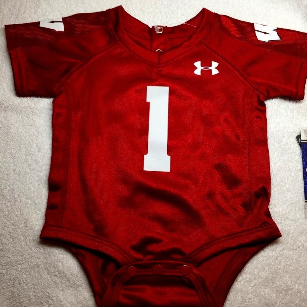 WISCONSIN BADGERS  BABY JERSEY ALL SIZES BRAND NEW WITH ALL TAGS RETAIL $34